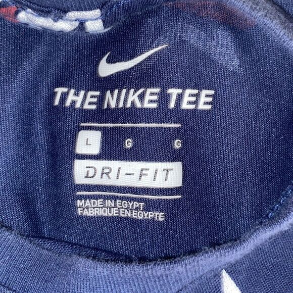 Nike Dri-Fit Swoosh Tee Size Large - Picture 2 of 2